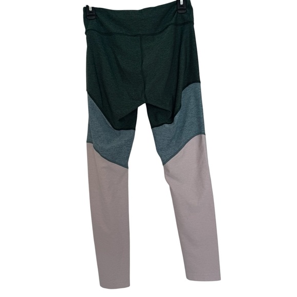 Women’s Outdoor Voices Leggings - Picture 3 of 5